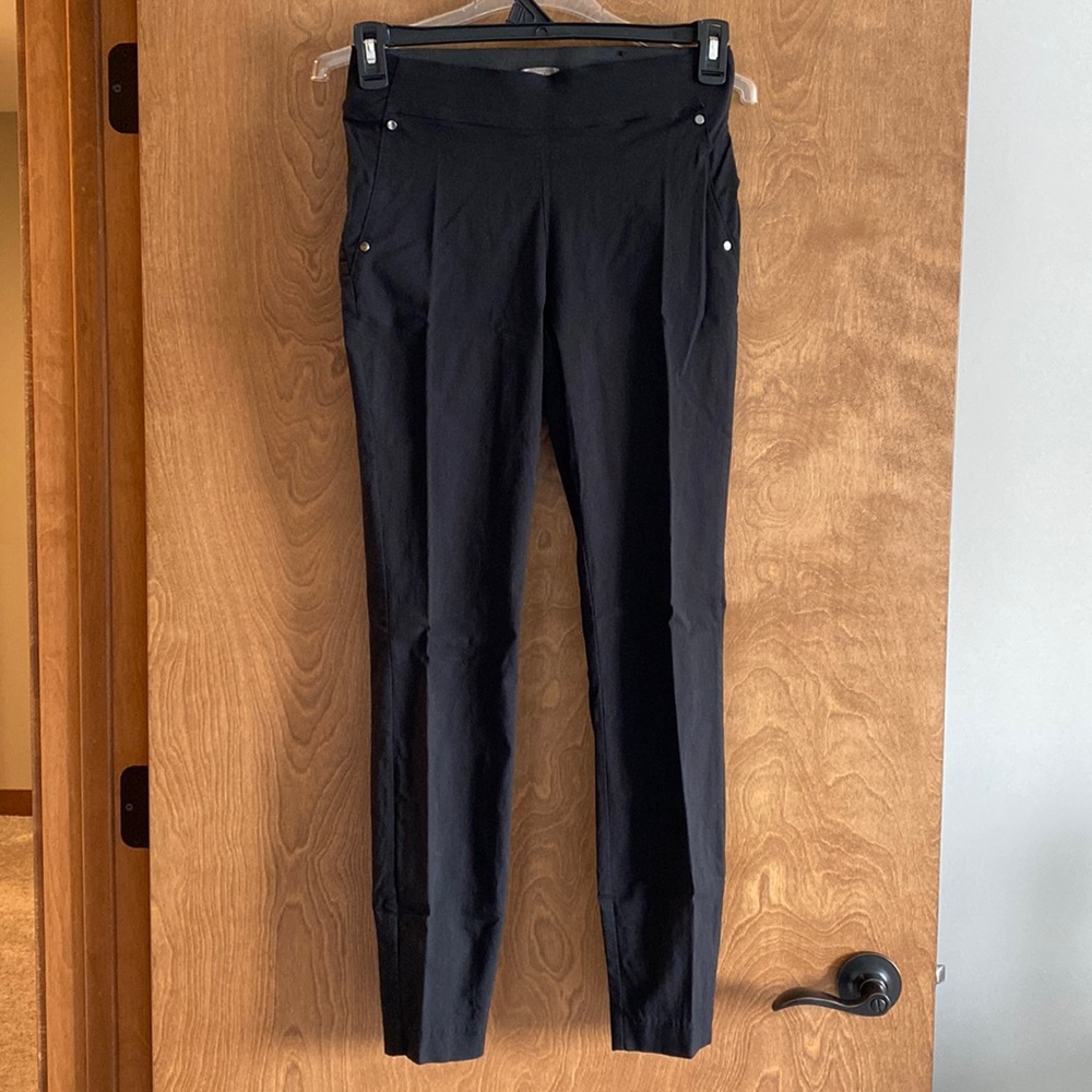 Maurice’s brand pull on skinny pants XS reg